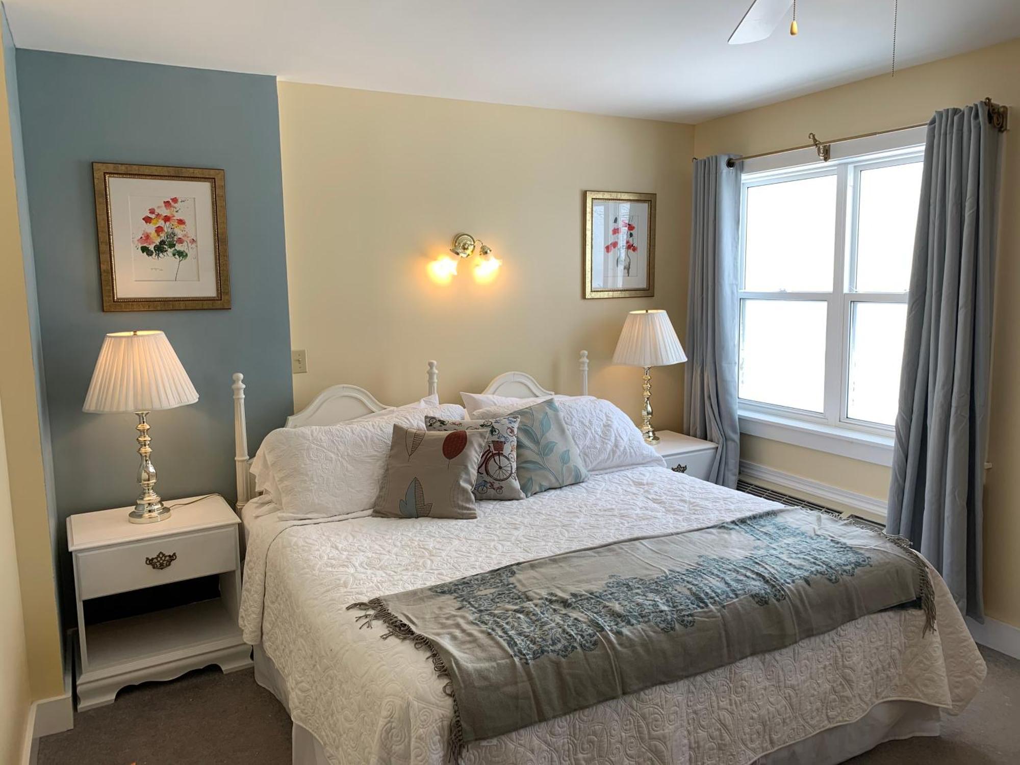 Come From Away B&B Digby Room photo